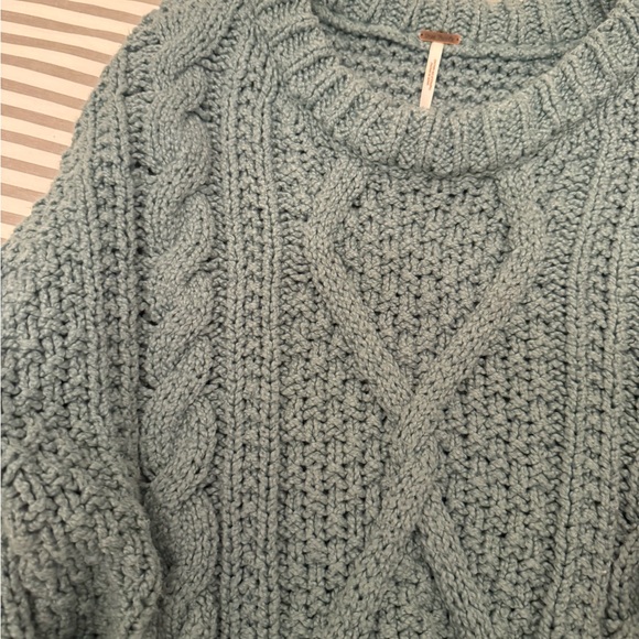 Women - Picture 3 of 3